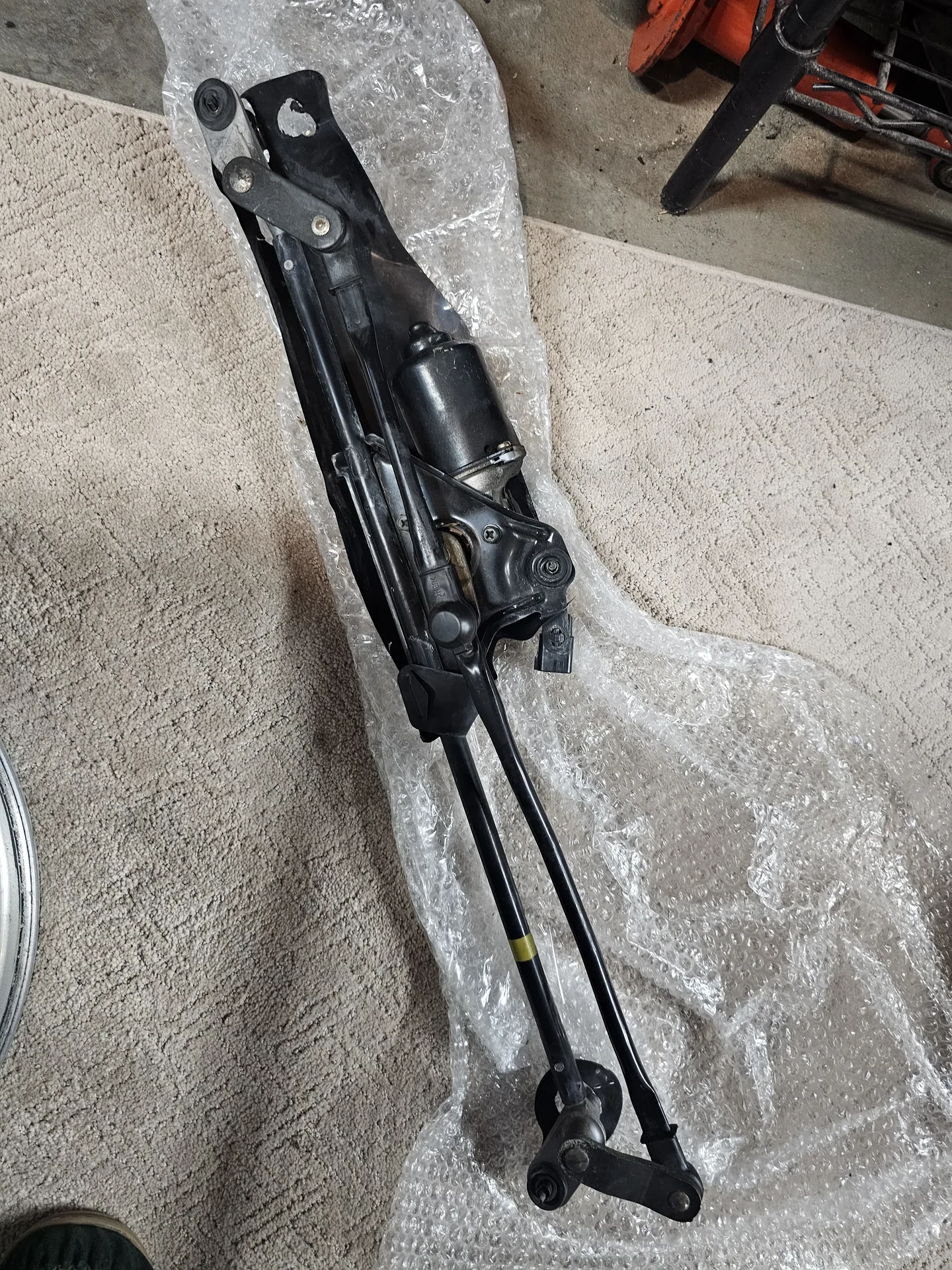 OEM LHD Supra wiper motor assembly