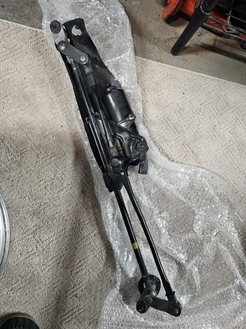 OEM LHD Supra wiper motor assembly