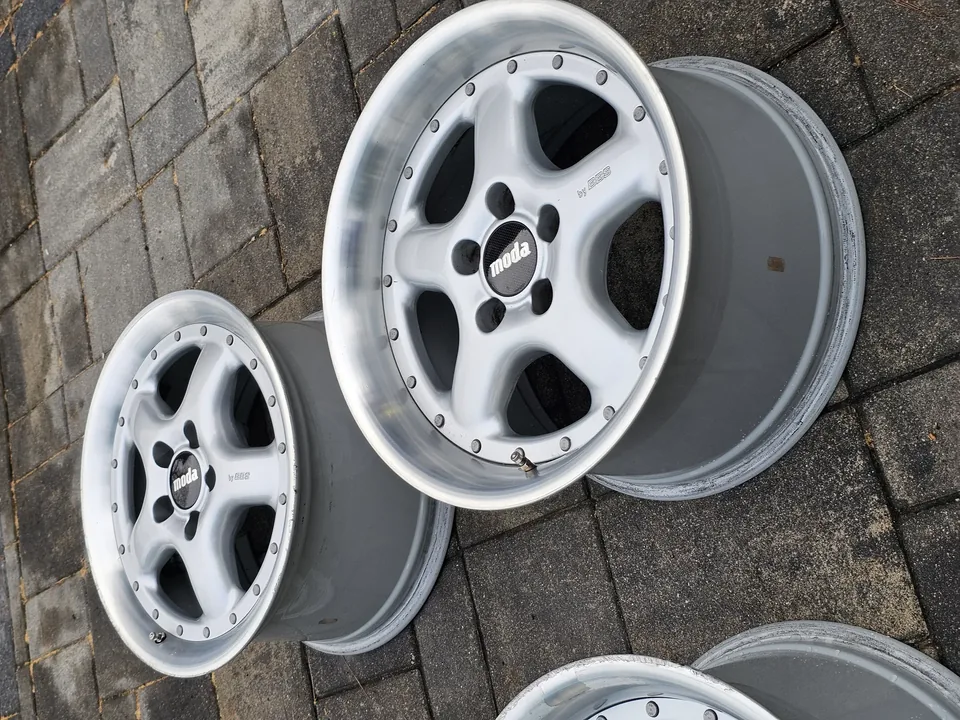 BBS Moda 2 17" Staggered Supra Fitment — photo 5