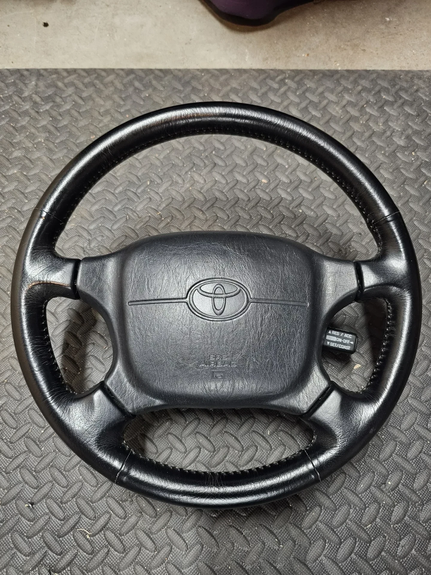 1995 Leather Steering Wheel with Airbag